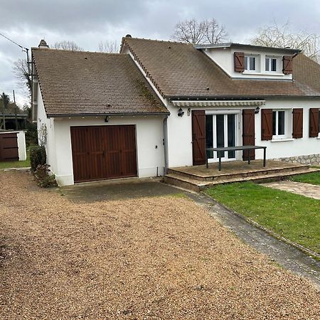 Maison Au Calme Avec Riviere A Cote De Chartres Saint-Prest Exterior foto