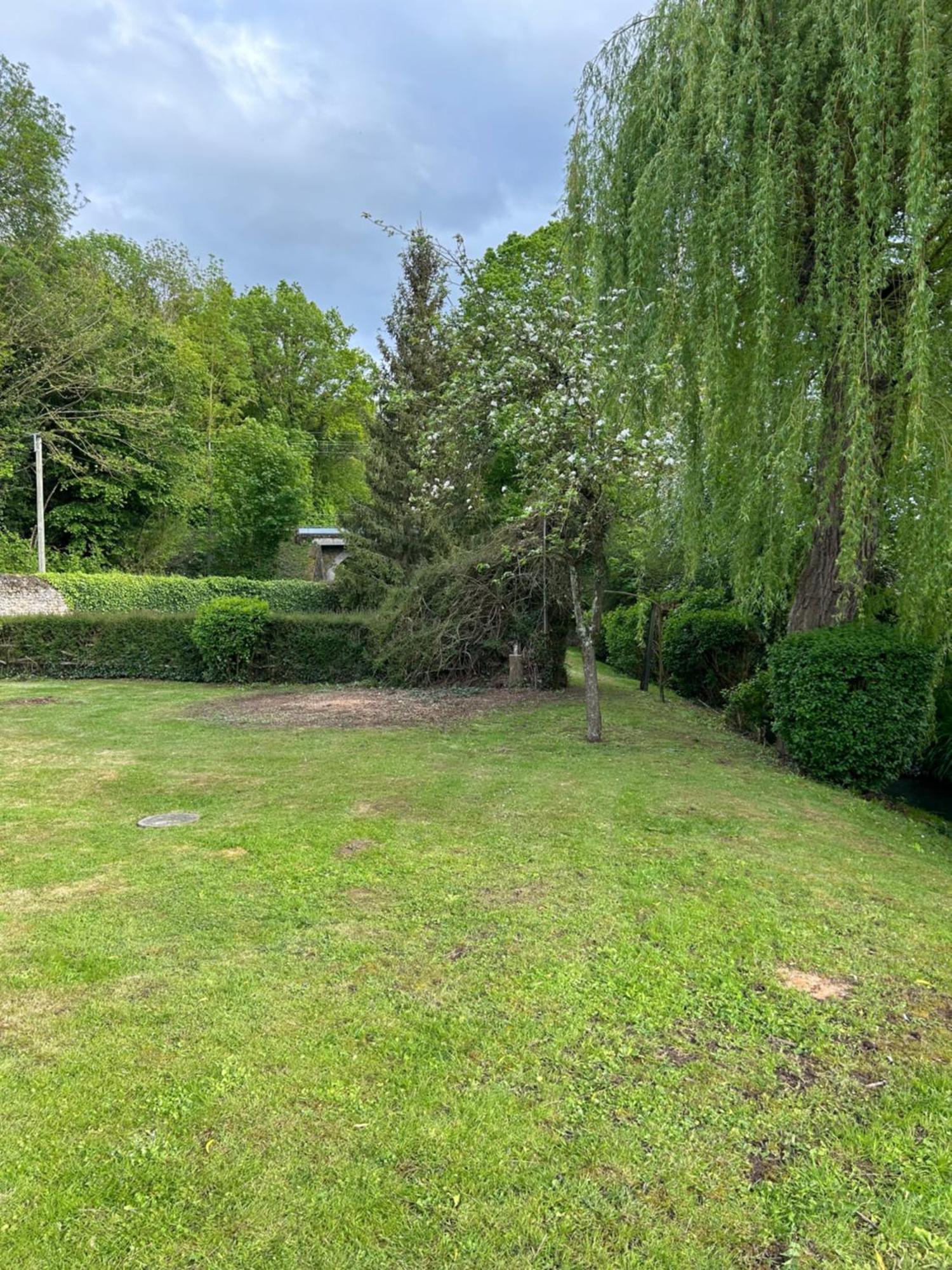 Maison Au Calme Avec Riviere A Cote De Chartres Saint-Prest Habitación foto